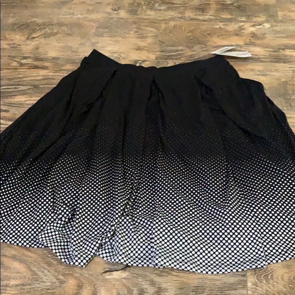 Medium Lularoe Madison skirt